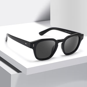 2025 Custom logo Candy Small Trendy Driving Transparent <strong>Glasses</strong> UV400 Vintage Plastic Sunglasses Men - Product Image 4