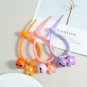 Nieuw aangekomen siliconen kabelbinder sleutelhanger kleurrijke kleine bloem bel charmes <span class=keywords><strong>Kawaii</strong></span> DIY decoratieve hanger sleutelhanger accessoire geschenken - Product Image 4