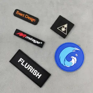 Pabrik Kualitas Tinggi Kustom Timbul 3D PVC Karet Label Logo Karet Patch Label Pakaian Kustom