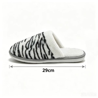 Chaussons d'intérieur lavables antidérapants à semelle EVA, imprimé animalier tendance, vente en gros pour hôtels, spas, B&B et locations de vacances