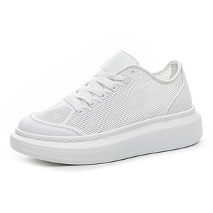Sneakers Bianche <span class=keywords><strong>da</strong></span> <span class=keywords><strong>Donna</strong></span> 2026 Nuove Estive Traspiranti <span class=keywords><strong>in</strong></span> Mesh con Tomaia <span class=keywords><strong>in</strong></span> <span class=keywords><strong>Pelle</strong></span> e Suola <span class=keywords><strong>in</strong></span> Poliuretano, <span class=keywords><strong>Scarpe</strong></span> Casual Basse <span class=keywords><strong>da</strong></span> Skate - Product Image 5