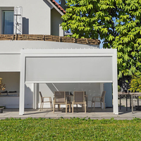 Pergola en aluminium avec système d'ombrage extérieur, toit à lames orientables, commande intelligente, design moderne pour balcons, jardins et espaces de vie, finition poudrée