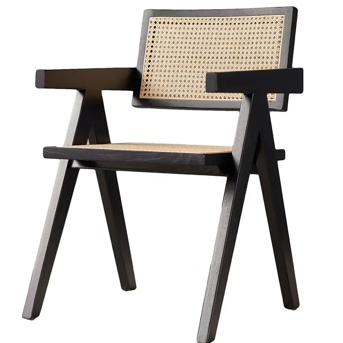 Vente en gros de chaise de salle à manger en rotin moderne de luxe pour hôtel en bois de canne pour restaurant en frêne noir avec accoudoirs et dossier simple