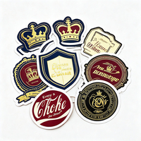 Autocollants vintage Haoxuan, badges en PVC blanc, motifs abstraits de couronne et de lettres, effet doré mat, découpés sur mesure