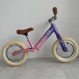 Venta al por mayor 2023 Venta caliente 12-20 pulgadas bicicleta de pedal de velocidad para niños mayores moto estilo nueva moda 2-6 años triciclos para niños