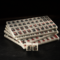Set Mahjong Amerika Warna Ivory 166 Ubin Akrilik dengan Joker, Set Permainan Mahjong Ukiran Kustom Grosir OEM ODM