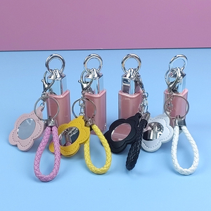 Brillo Labial con Dijes, Larga Duración, Transparente, Brillante, Aceites Labiales con Purpurina, Tubos de Brillo Labial de Lujo, Alta Pigmentación, Hidratante - Product Image 3