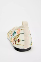 Ballerines à fleurs brodées en maille faites à la main de luxe personnalisées en usine chaussures Mary Janes ballerines plates pour femmes