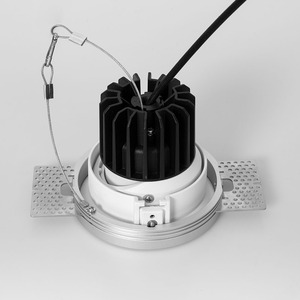 10W Cut Out 100 <span class=keywords><strong>mm</strong></span> Deep Trimless Ajustable <span class=keywords><strong>LED</strong></span> <span class=keywords><strong>Downlight</strong></span> Empotrado profundo IP54 COB <span class=keywords><strong>Downlight</strong></span> - Product Image 6