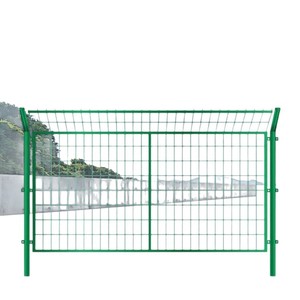 Clôture périmétrique en treillis métallique double pour autoroute, enclos terrestre et centrale solaire - Product Image 1