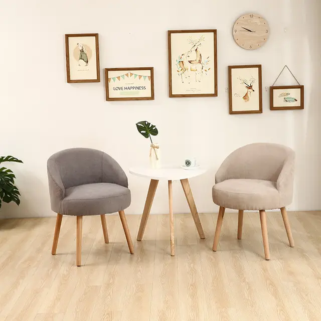 थोक नॉर्डिक कपड़े सोफे कुर्सी सरल कमरे में रहने वाले फर्नीचर ठोस लकड़ी कॉफी टेबल और कुर्सी अवकाश सिंगल सोफा कुर्सी