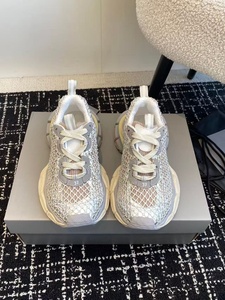 Summer breathable mesh design fashionable running shoes from a luxurious brand. Thick sole with anti-slip function. - Product Image 2