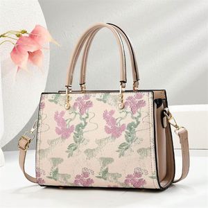 Women's Gift Hot Sale PU Shoulder Crossbody Bag Waterproof Leather Handbags - Product Image 4