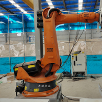 Robot de palettisation KUKA pour l'automatisation des entrepôts, des usines et de la logistique
