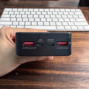 20000mAh 프로모션 도매 파워뱅크 맞춤형 로고 PC1185 PC1191 심플 10000mAh 22.5W 휴대폰 휴대용 보조배터리 - Product Image 4