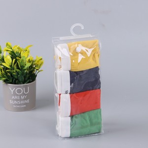 Organizador de almacenamiento de ropa transparente personalizado Bolsas de ropa interior de plástico biodegradable para embalaje con gancho - Product Image 6