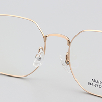 Penjualan Langsung Dari Produsen Bingkai Kacamata Oval Full-Frame Retro Desain Titanium Modis Warna Emas Dewasa Unisex Model 4012