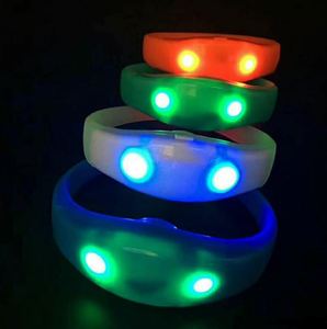 7 couleurs d'éclairage LED Bracelet de commande vocale Bracelet clignotant Bracelets activés par le son pour les faveurs de carnaval de Concert de fête Rave - Product Image 3