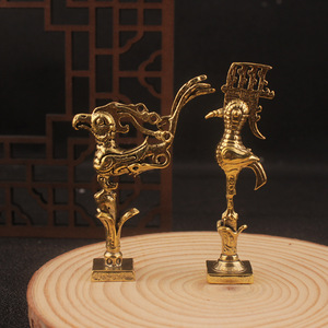 Adorno de Latón Sanxingdui, 4 Piezas, Decoración de Mesa para el Hogar, Forma de Animal, Diseño Tradicional - Product Image 2
