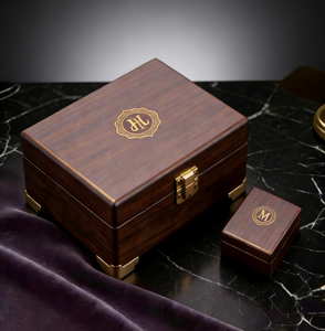 กล่องของขวัญน้ำหอมไม้หรูหราแบบกำหนดเอง กล่องบรรจุภัณฑ์น้ำมันหอมระเหย กล่องของขวัญไม้ทรงสี่เหลี่ยมทำจากแผ่นใยไม้อัดความหนาแน่นสูง - Product Image 4