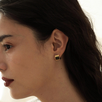 Anting-Anting Desain Cantik Wanita 925 Perak Murni Berlapis Emas Persegi Anting-Anting Hoop