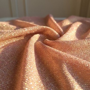 Tissu tricoté élastique en polyester brocart à paillettes dorées irisées brillantes, résistant à l'abrasion, motif géométrique abstrait - Product Image 1