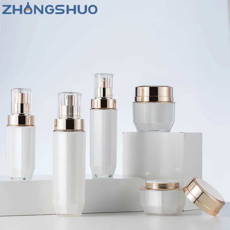 Hochwertige weiße Farbe Kosmetik verpackung Hautpflege Kosmetik set enthalten Ps Acryl flasche Lotion Flasche und Ps Glas