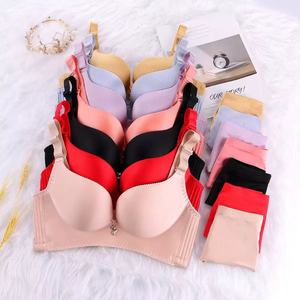 Lencería Happy Fox para mujeres con busto pequeño, diseño push-up, sujetador sexy y bragas con estampado floral. - Product Image 1