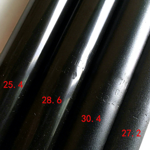 Tija de sillín de bicicleta ajustable de metal negro universal 25.4 27.2 28.6 30.4 - Product Image 1