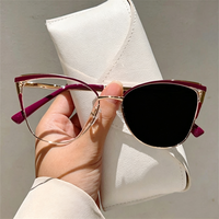Lunettes de soleil photochromiques œil-de-chat surdimensionnées pour femmes, à changement de couleur, anti-lumière bleue, en métal, style optique, très tendance