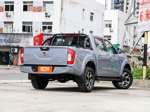 Camioneta Diésel 4x4 Dongfeng <span class=keywords><strong>Nissan</strong></span> RICH7 2.3T, Nueva, Económica, 2026, en Venta, Volante a la Izquierda, Cámara Trasera, Interior <span class=keywords><strong>de</strong></span> Cuero Oscuro - Product Image 5