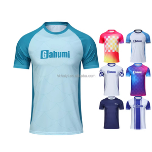 T-shirt de sport pour homme en polyester, personnalisable par sublimation, impression intégrale, séchage rapide, coupe ajustée. - Product Image 2