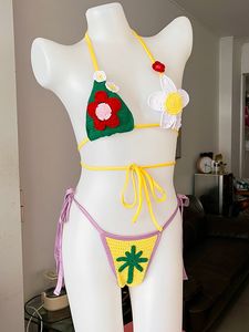El Yapımı Tığ İşi Oymalı 3D Çiçekli Üçgen <span class=keywords><strong>Bikini</strong></span> Takımı Doğal Pamuk İplikten Hazır Gönderim Ayarlanabilir Çevre Dostu Derin V Yaka - Product Image 3