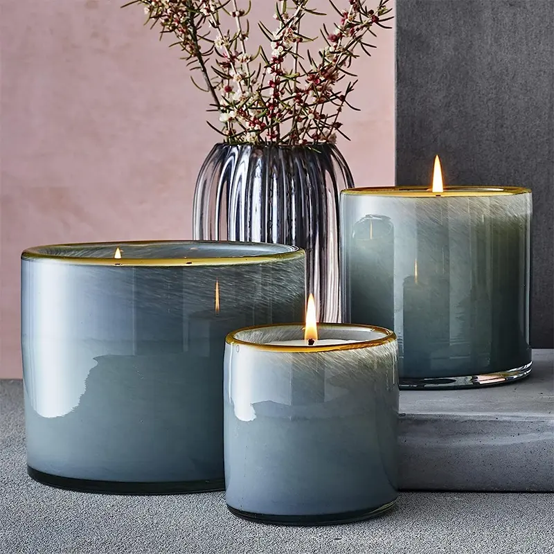 Großhandel Luxus benutzer definierte Handelsmarke klar Personal isierte dekorative Verpackung Glas Kerzenhalter duftenden Soja wachs Kerzen mit Deckel