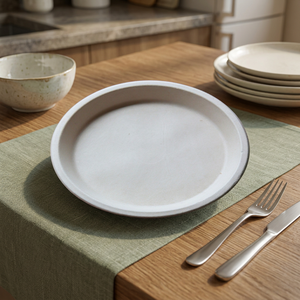 Assiette Ronde Premium Écologique en Bagasse de 7 Pouces – Vaisselle Biodégradable Jetable en Fibre de Canne à Sucre pour Cafétérias et Événements - Product Image 6