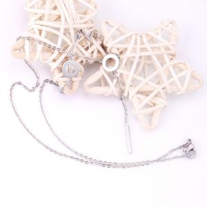 Collares Populares con Colgante de Barra de Acero Inoxidable, Diseño Simple y Elegante para Mujer - Product Image 6