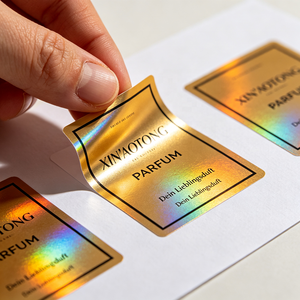 Feuilles d'autocollants métalliques personnalisées OEM en gros, étiquettes adhésives imperméables pour l'emballage de flacons de cosmétiques et de parfums - Product Image 4