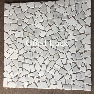 <span class=keywords><strong>Mosaico</strong></span> <span class=keywords><strong>de</strong></span> Mármol Blanco Carrara Roto, Adoquín Irregular para Decoración <span class=keywords><strong>de</strong></span> Pisos <span class=keywords><strong>de</strong></span> Baños y Cocinas - Product Image 3
