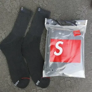 Vente en gros ODM Chaussettes jetables antidérapantes pour hommes 4 paires blanches 100% coton et acétate - Product Image 2
