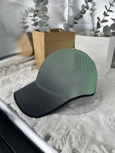 Casquette de sport légère et pliable, ultra-respirante, à séchage rapide, extensible, pour la course à pied, le golf et les voyages - Product Image 1