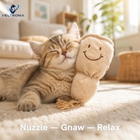 Jouet à mâcher pour chat en forme de racine de lotus, en tissu pelucheux beige crème, avec visage brodé, cordons en forme de racine, infusé à la catnip, 40g