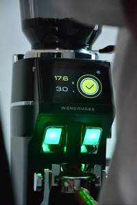 Système d'expresso entièrement automatique de qualité professionnelle Hebei avec moulin à café haut de gamme en acier inoxydable, pression de 20 bars - Product Image 6