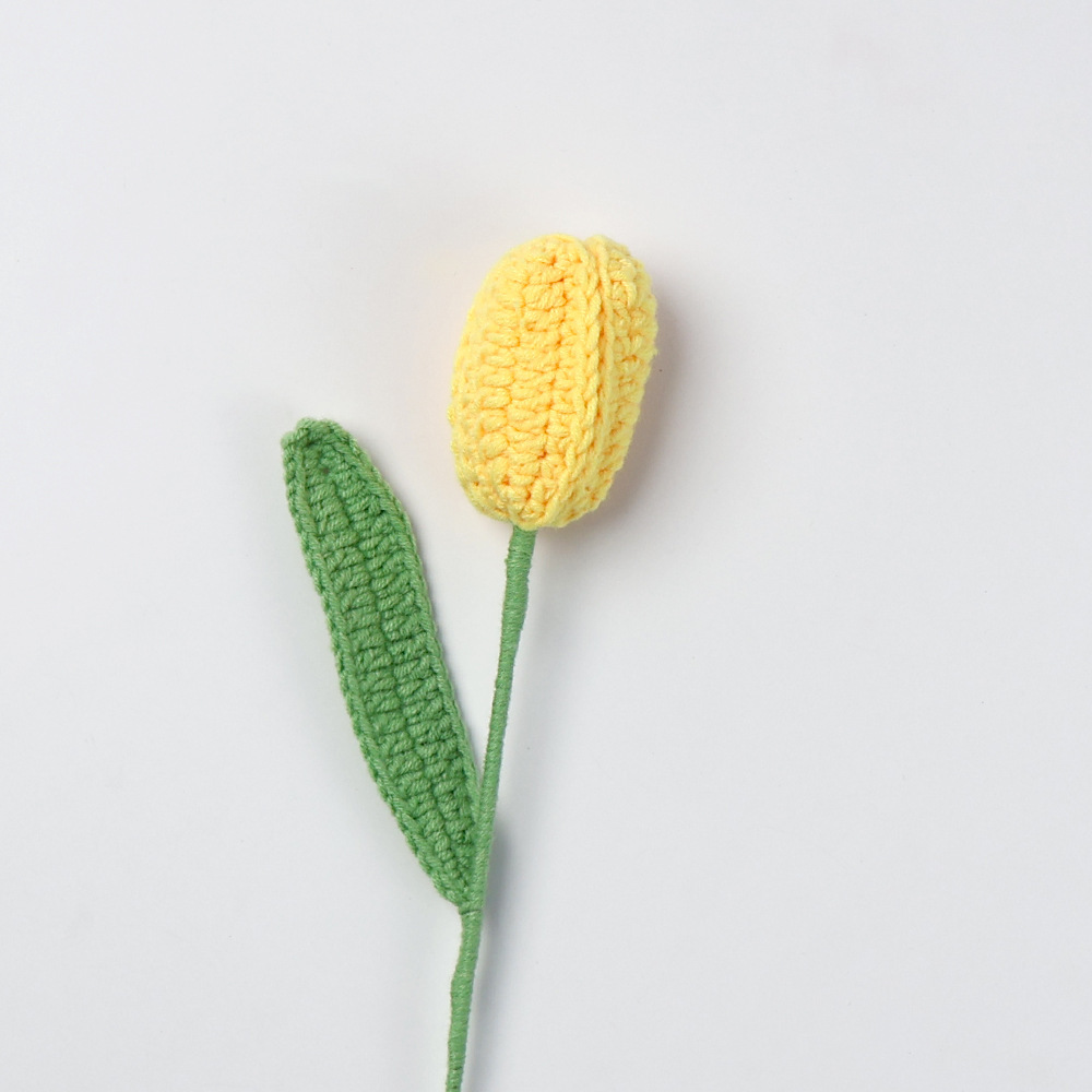 Tulipes fermées finies-jaune