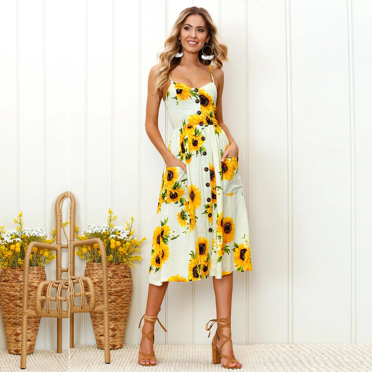 2021 women dress European and American spring and summer fashion pineapple pattern printed suspender halter dress