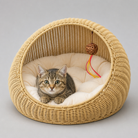 Handgewebtes PP-Rattan Katzenbett Kuppelförmige Höhle mit Eisenrahmen und Plüschkissen, Atmungsaktives Nest für Katzen und Kleine Hunde, 50x35x40 cm
