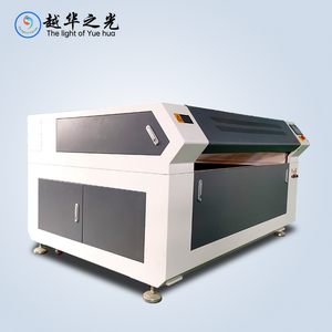 ماكينة القطع والنقش بالليزر CO2 الأكثر مبيعًا آلة القطع بتقنية CO2 <span class=keywords><strong>CNCLaser</strong></span> آلة القطع - Product Image 1