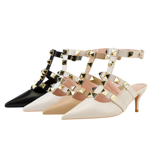 Nuovi Sandali da Donna con Tacco a Gattino, Scarpe con Tacco a Punta, Stile Romano, Gotico con Borchie, Sexy - Product Image 1