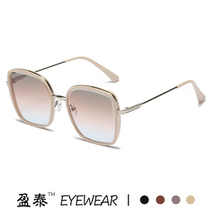 Sunglasses Women Milky <b>White</b> <b>Frame</b> Gradient Lens UV400 Protection Large <b>Square</b> Style - Product Image 3