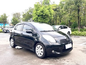 Gran Oferta: Toyota Yaris Compacto Hatchback Japonés Usado, 1.6L 4AT LHD, Distancia entre Ejes de 2460mm, Coche Usado Confiable y Económico para Exportación - Product Image 3