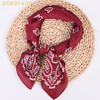 Produk baru syal sutra persegi untuk wanita bercetak Paisley 70*70cm syal sutra grosir